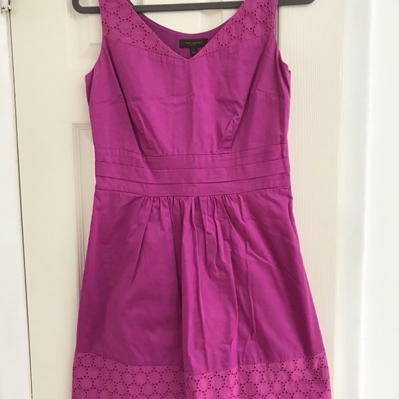 **Cute dress** The Limited size 4 - Picture 2 of 4